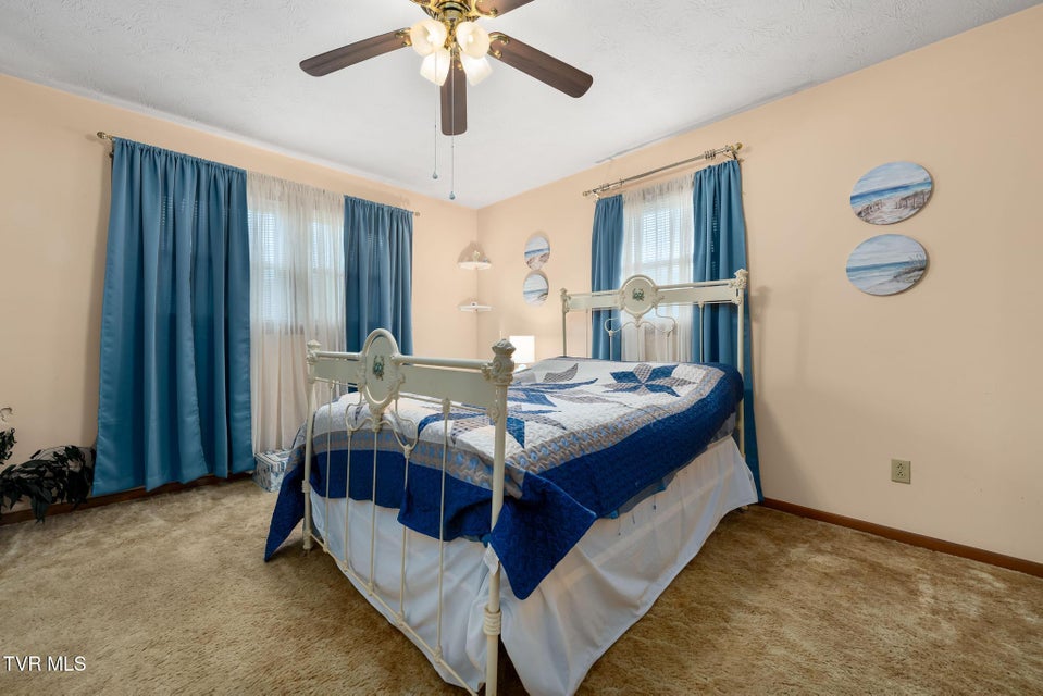 Photo #53: 4549 Pine Orchard Road