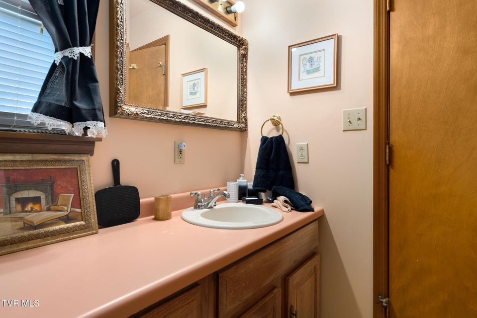 Photo #55: 4549 Pine Orchard Road