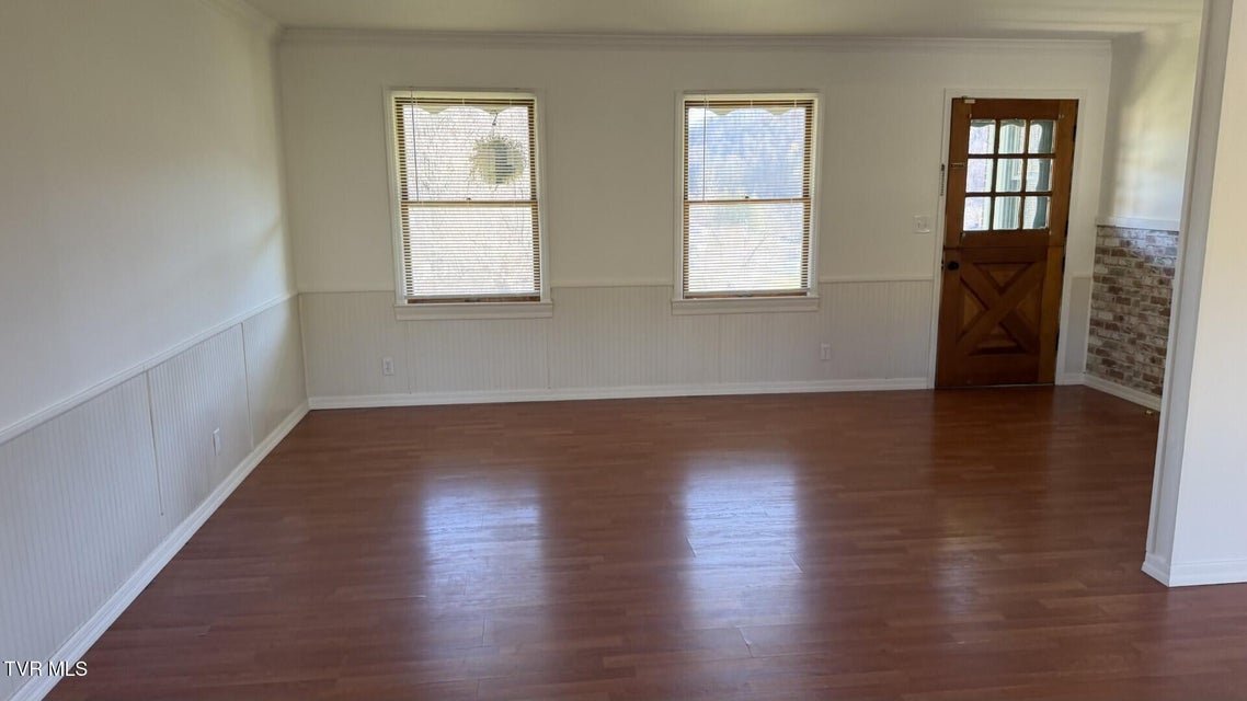 Photo #17: 299 Duff Street