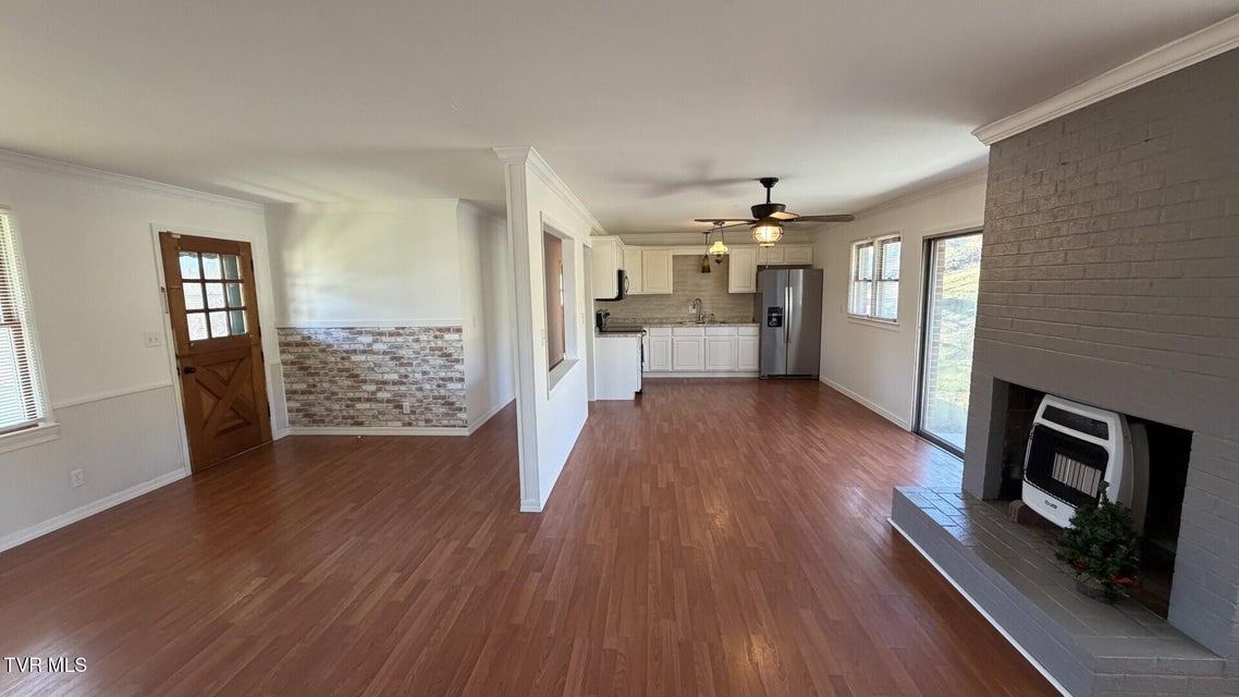 Photo #18: 299 Duff Street