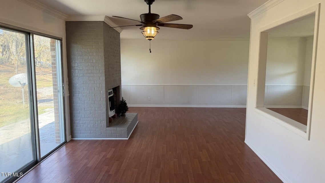 Photo #23: 299 Duff Street