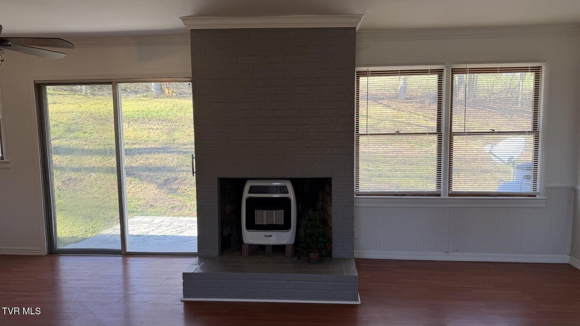 Photo #24: 299 Duff Street