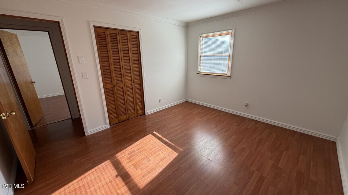 Photo #32: 299 Duff Street