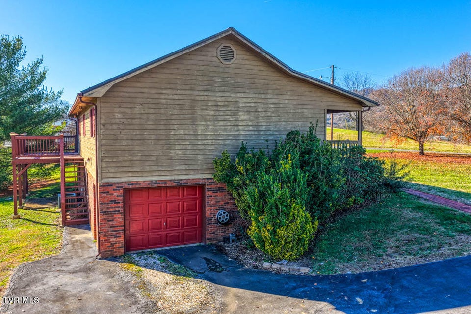 Photo #4: 174 Pyne Hills Drive