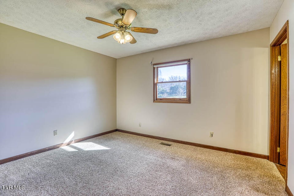 Photo #19: 174 Pyne Hills Drive