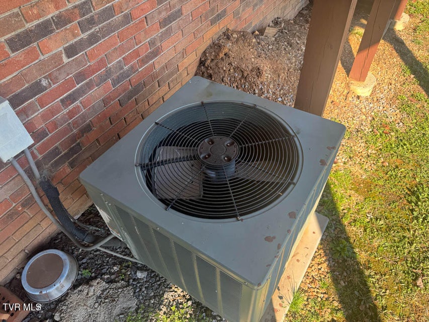 Photo #37: 174 Pyne Hills Drive