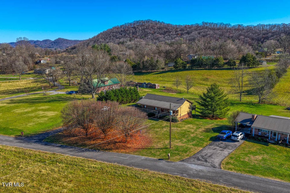 Photo #41: 174 Pyne Hills Drive