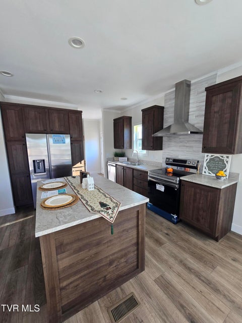 Photo #29: 2204 Oak St Street