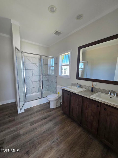 Photo #35: 2204 Oak St Street