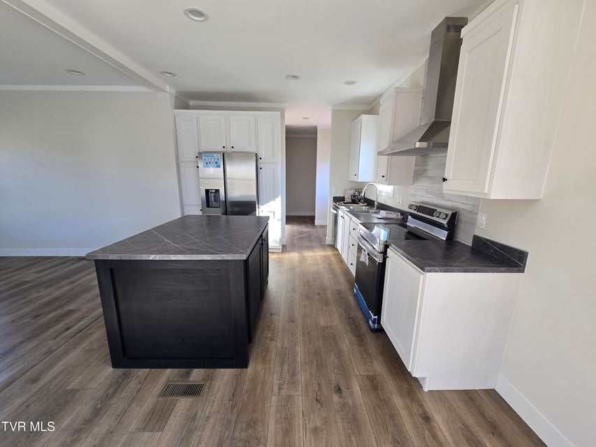 Photo #7: 105 Oak St & Maple Street