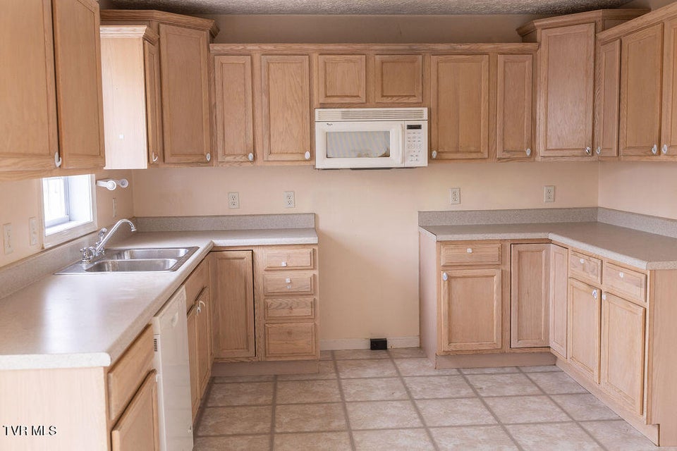 Photo #4: 109 Leedy Lane