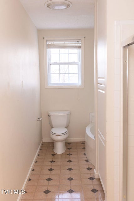 Photo #17: 109 Leedy Lane