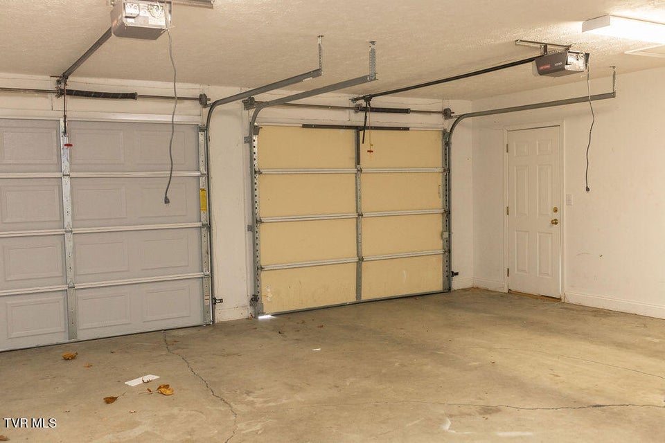 Photo #25: 109 Leedy Lane