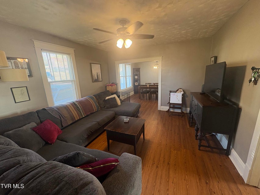 Photo #2: 116 Elizabeth Street