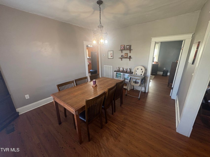 Photo #4: 116 Elizabeth Street