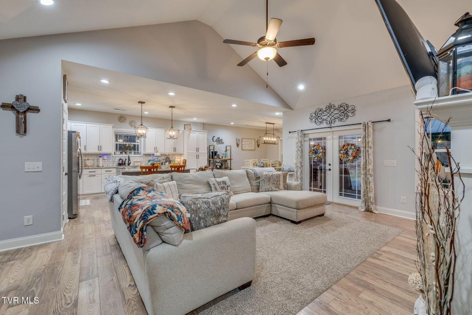 Photo #7: 262 Allenwood Drive