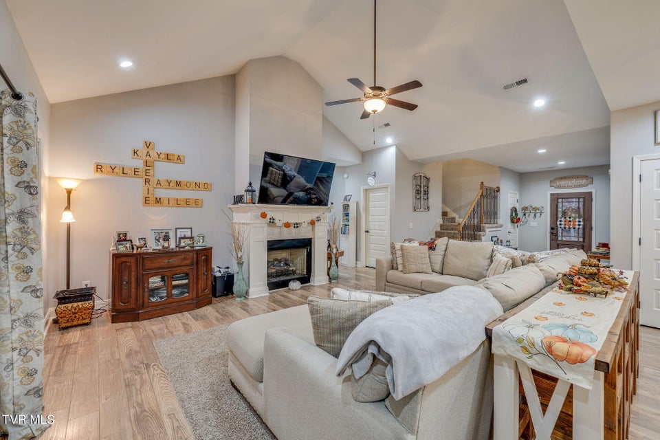 Photo #9: 262 Allenwood Drive