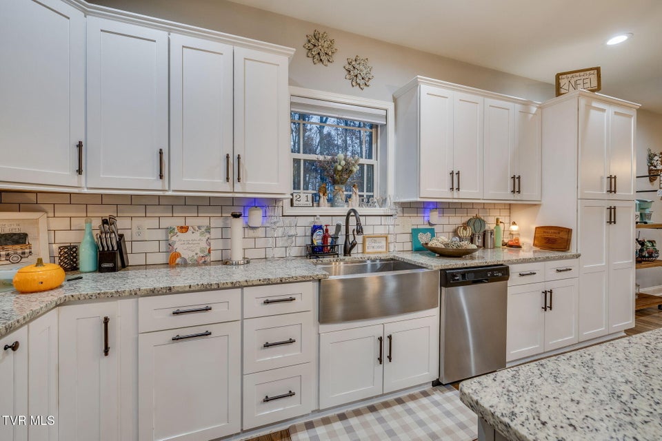 Photo #12: 262 Allenwood Drive