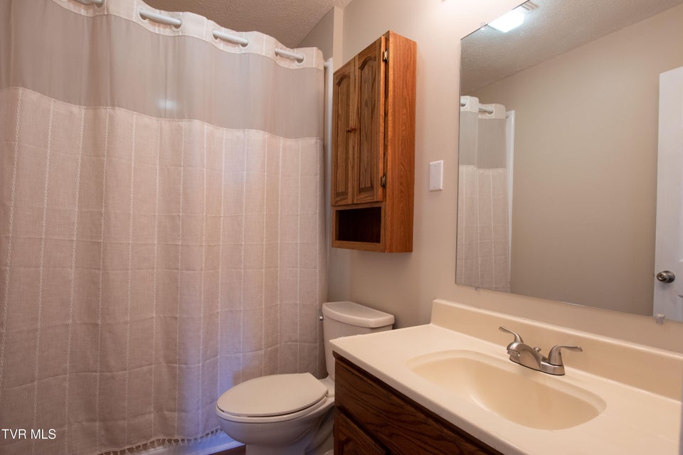 Photo #26: 19283 Saturn Drive