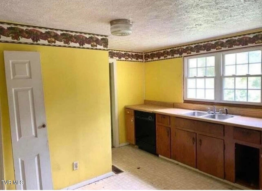 Photo #6: 765 Crabtree Hollow Hollow