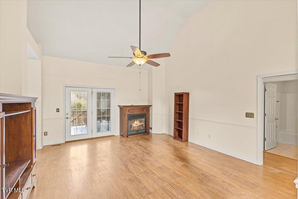 Photo #9: 240 County Farm Road