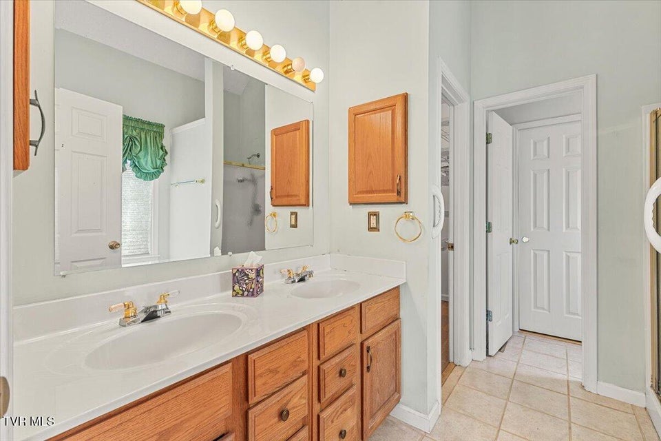 Photo #25: 240 County Farm Road