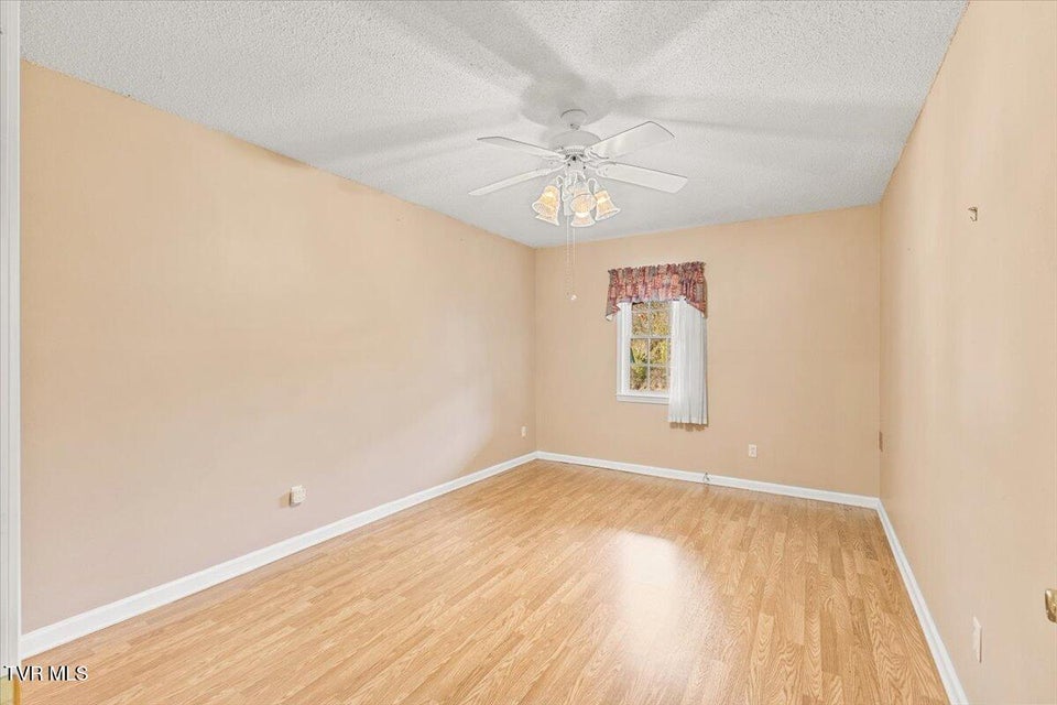 Photo #32: 240 County Farm Road