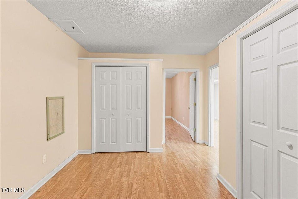 Photo #33: 240 County Farm Road