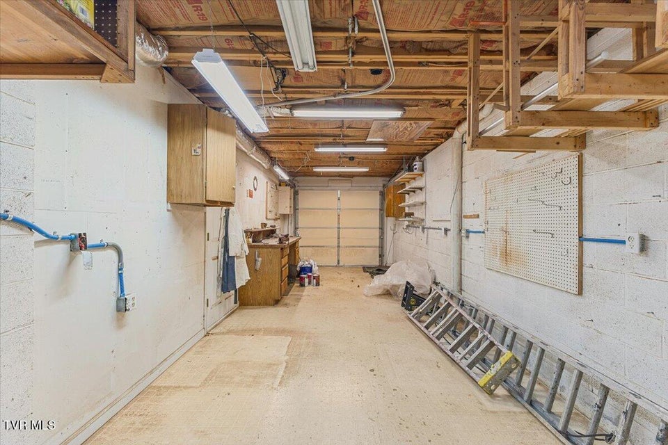 Photo #41: 240 County Farm Road