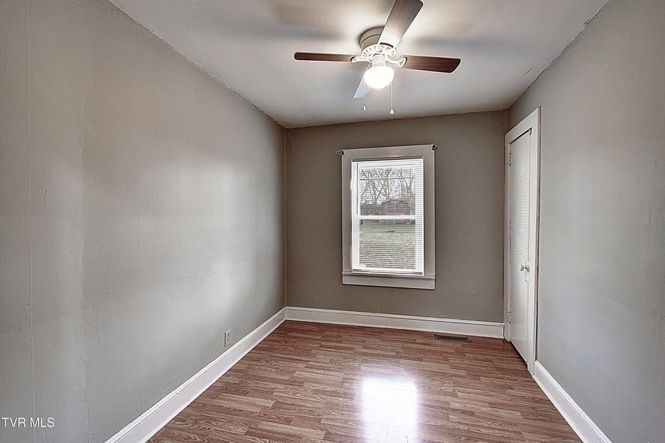 Photo #15: 805 Maple Street