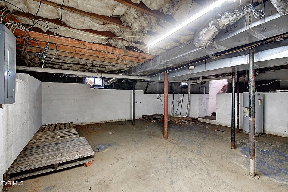 Photo #21: 805 Maple Street