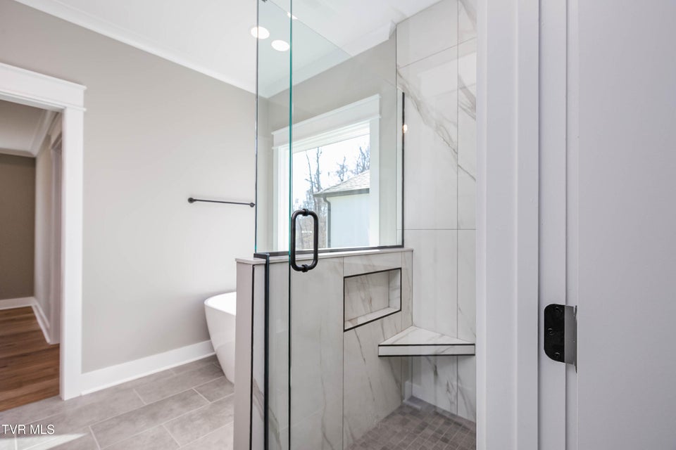 Photo #26: 310 Ruby Rose Ridge