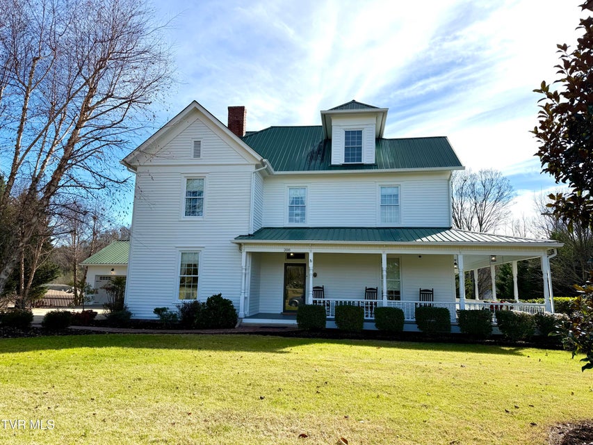 Photo #6: 208 Main Street