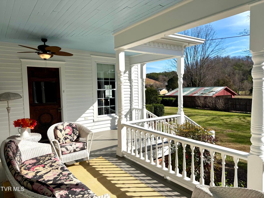 Photo #23: 208 Main Street