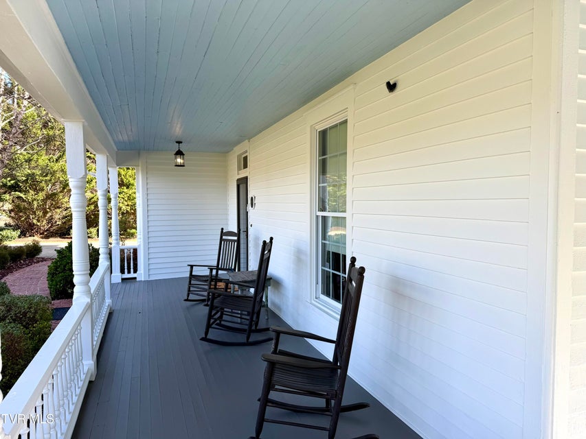 Photo #11: 208 Main Street