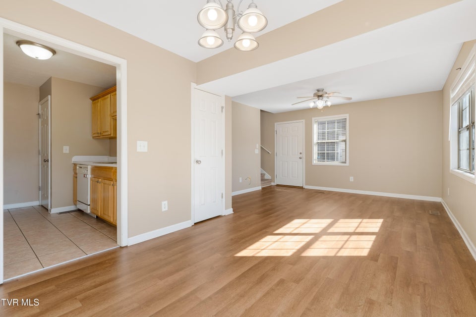 Photo #16: 518-D Pilgrim Court