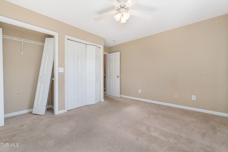 Photo #23: 518-D Pilgrim Court