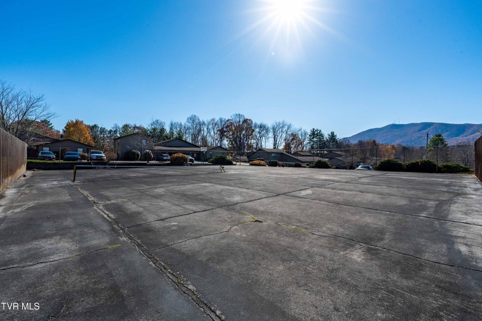 Photo #37: 518-D Pilgrim Court