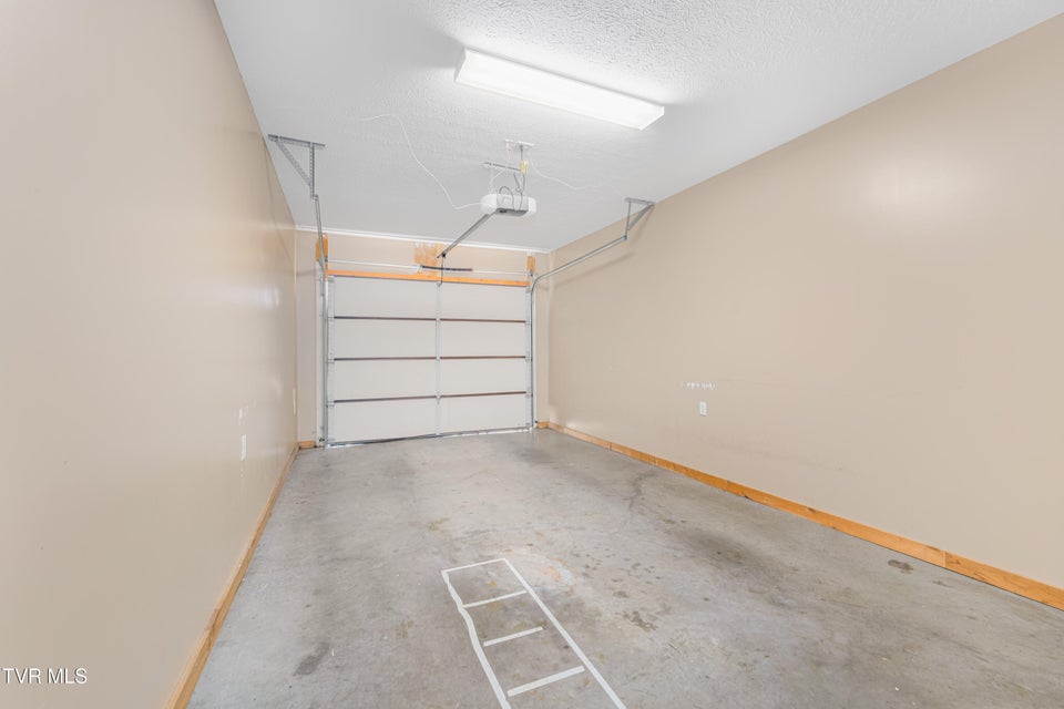 Photo #27: 518-D Pilgrim Court