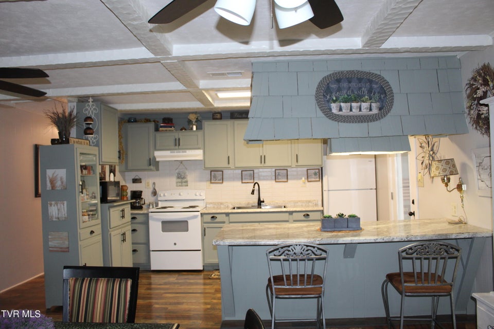 Photo #8: 41829 Wilderness Road