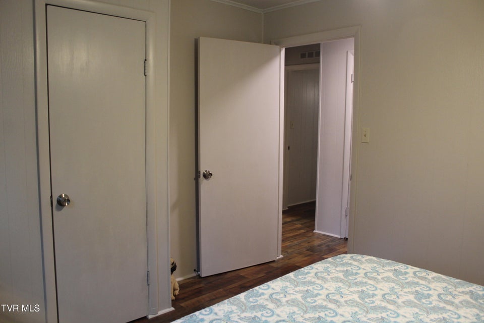 Photo #16: 41829 Wilderness Road