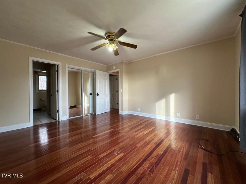 Photo #32: 124 Arlington Circle