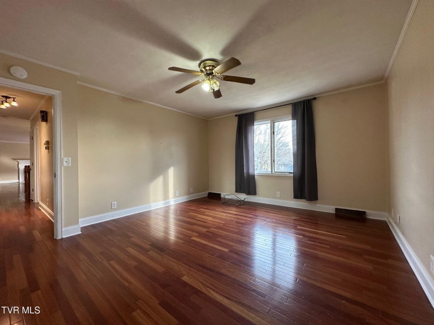 Photo #33: 124 Arlington Circle