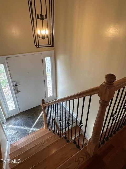 Photo #19: 124 Arlington Circle