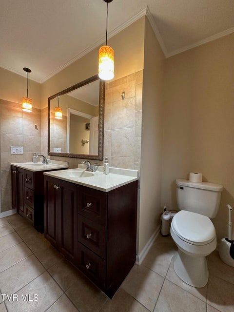 Photo #28: 124 Arlington Circle