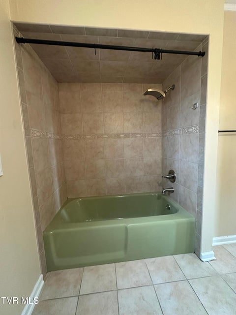 Photo #29: 124 Arlington Circle