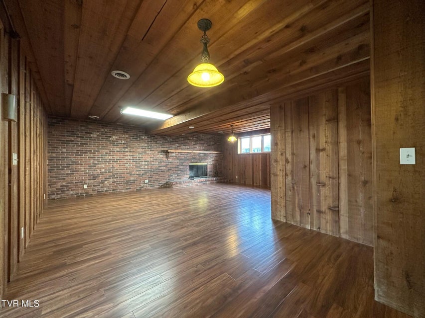 Photo #40: 124 Arlington Circle