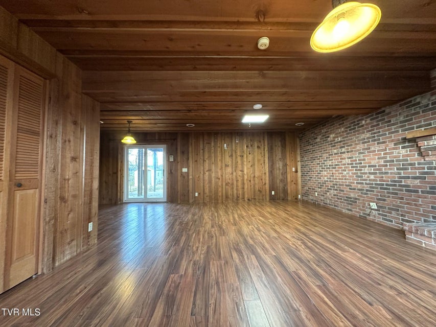 Photo #42: 124 Arlington Circle