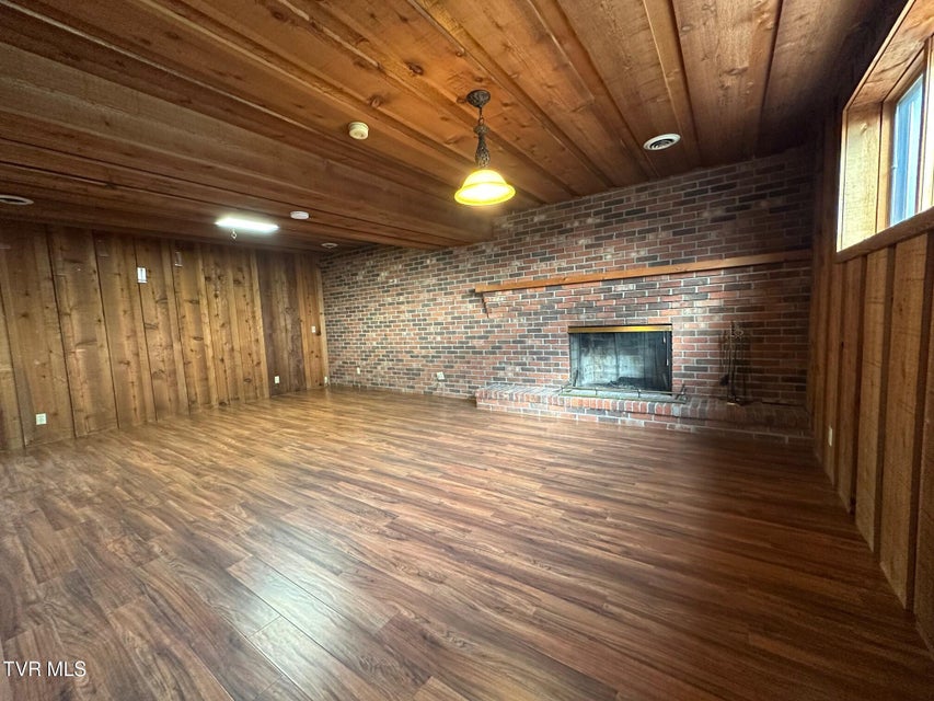 Photo #43: 124 Arlington Circle