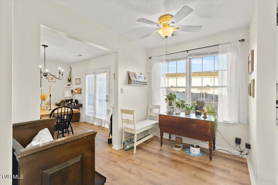 Photo #11: 1725 Lakeview Drive